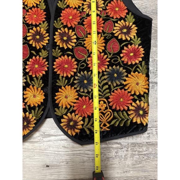 Vtg Chico's Design Vest  Floral Embroidered Velour Fall Colors Boho Hippy Flower - Picture 6 of 7